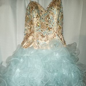 Mac duggal cocktail